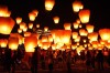 28 апреля. Парад небесных фонариков в Кременчуге