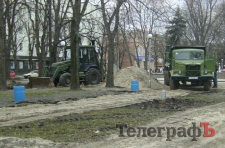 Реконструкцию сквера «Октябрьский» в Кременчуге закончат ко дню города