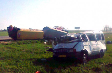 В Крыму Mercedes Sprinter перевернул маршрутку: 6 погибших, 10 раненых