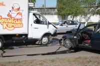 В Кременчуге автомобиль Daewoo столкнулся в лобовую с «ГАЗелью» (ФОТО, ДОПОЛНЕНО)