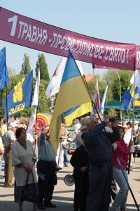 Коммунисты - за мораторий на поднятие цен и тарифов, «Свобода» - за снятие депутатской неприкосновенности. Вместе — против власти! (ФОТО, ВИДЕО)