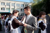 Сегодня у одиннадцатиклассников - последний звонок (ФОТОРЕПОРТАЖ)