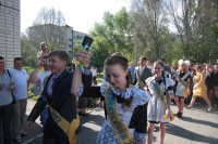 Сегодня у одиннадцатиклассников - последний звонок (ФОТОРЕПОРТАЖ)