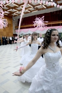 В Кременчуге состоялся третий благотворительный бал (ФОТО)