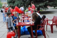 123 кременчужанина  на площади Победы изобразили  «Живое сердце» (Фото, Видео)