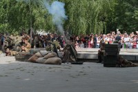 Кременчужанам показали реконструкцию боя за Берлин (Фото, Видео)