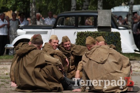 Кременчужанам показали реконструкцию боя за Берлин (Фото, Видео)