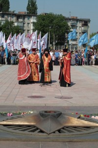 В Кременчуге в честь 67-й годовщины Победы прошел праздничный митинг (ФОТОРЕПОРТАЖ)