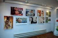 В Кременчуге открылась выставка, посвященная Дню матери (ФОТОРЕПОРТАЖ)