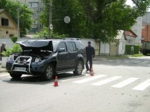 В центре Кременчуга внедорожник Nissan врезался в «ГАЗель» (ФОТО)