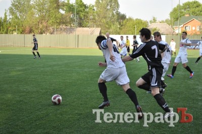 ФУТБОЛ. Чемпионская гонка в Кременчугском районе началась без сенсаций.