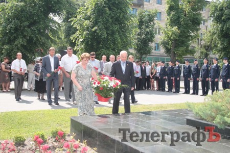В Кременчуге почтили память жертв политических репрессий (ФОТОРЕПОРТАЖ)