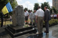 В Кременчуге почтили память жертв политических репрессий (ФОТОРЕПОРТАЖ)