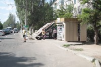 В Кременчуге упала остановка (ФОТО)