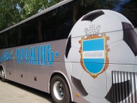 Кременчугские футболисты на  выездные матчи теперь будут ездить на «Кременьбасе» (ФОТО)