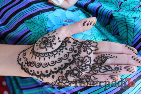 Мехенди: узор на теле
