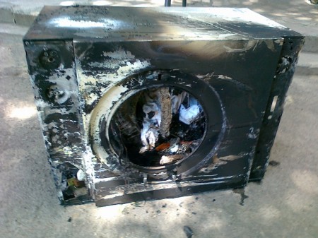 В центре Кременчуга из-за стиральной машинки горела квартира (ФОТО)