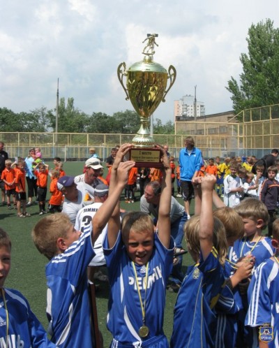 ФУТБОЛ. Первое чемпионство «Кремня-2003» в международном турнире.