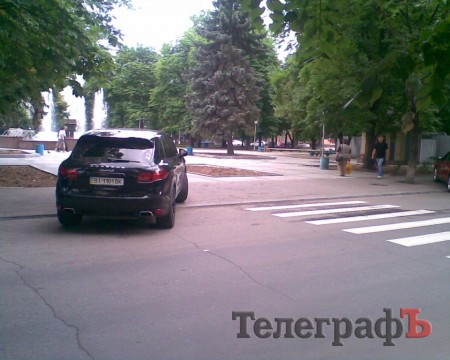 Люблю парковаться на зебре