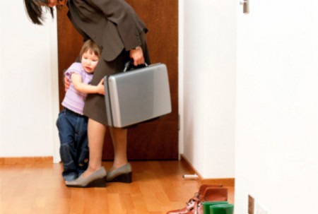 «Дочка весь час заробляє гроші, а онуку «підкидає» нам!»