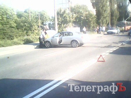 На Пивзаводе произошло ДТП, из-за которого остановлено движение троллейбусов на Молодежный