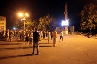 При просмотре матча Украина - Швеция кременчужане обнимались и танцевали (ФОТО)