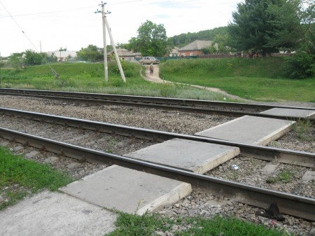 Грузовой поезд в Маламовке насмерть сбил мужчину и женщину