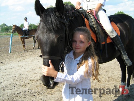 У коня Хабіба є власна сторінка «ВКонтакте» – її створила маленька Арина