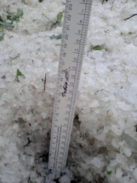 В Каменных Потоках падал град до 30 мм диаметром - МЧС