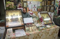 В Кременчуг привезли исцеляющие от пьянства и болезней иконы и святые мощи (Фото, ВИДЕО)