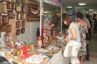 В Кременчуг привезли исцеляющие от пьянства и болезней иконы и святые мощи (Фото, ВИДЕО)