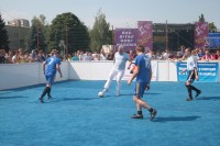 Мэр Бабаев гонял по футбольному полю как угорелый, а Надоша еще готов потренироваться (Видео, Фото)