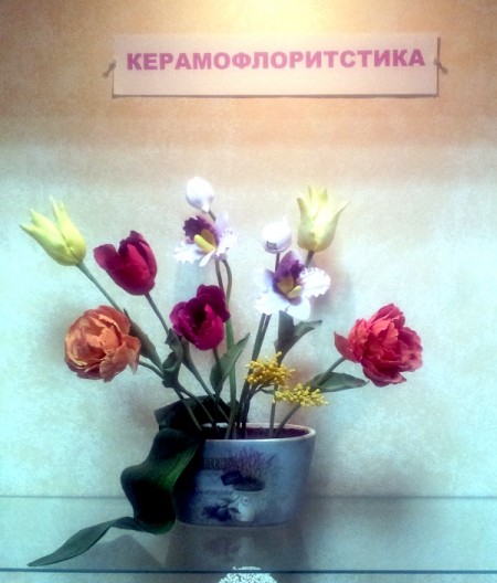 В ТРК «Европа» открылась выставка цветов, сделанных из декоклея и японской глины