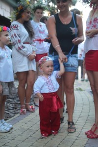 В Кременчуге прошел  первый фестиваль вышиванок (ФОТО, ВИДЕО)