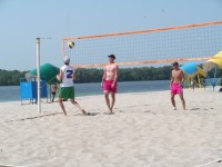 ПЛЯЖНЫЙ ВОЛЕЙБОЛ. Очередные победы «TeleTRADE» у женщин и КВСЗ-1 у мужчин (ФОТО).