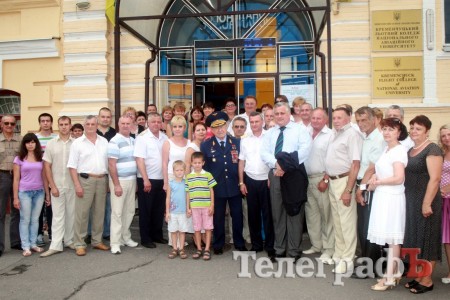 В Кременчуге проходит встреча с летчиком-космонавтом СССР Леоновым (ФОТО, ВИДЕО)