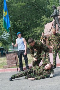 В Кременчуге отмечают день ВДВ (Фоторепортаж)