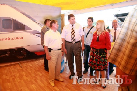 «КрАЗ крокодил» и казацкий хутор от «Кременчугмясо» произвели фурор на Сорочинской ярмарке