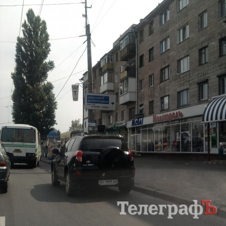 Чудеса кременчугской парковки (часть 3)  (7 фото)