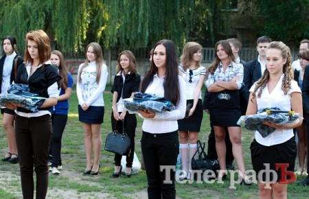 В Кременчуге 13 подростков начали обучение в первом милицейском классе