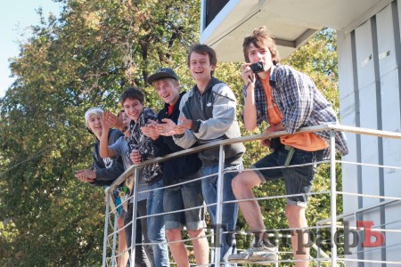 В Кременчуге прошли городские соревнования по скейтбордингу (ФОТО)