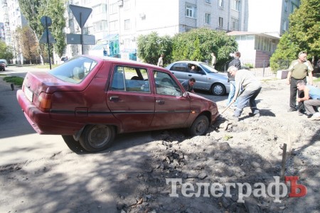 Трактор їде – воно лізе...