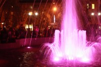 В сквере «Октябрьский» заработал свето-музыкальный фонтан (Видео, Фото)