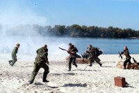 Кременчужанам показали реконструкцию боя освобождения города от немецко-фашистских захватчиков (Видео, фото)