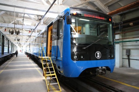КВСЗ презентовал поезда метро с асинхронным приводом в метрополитене