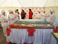 Кременчук і Полтава помірялися тортами