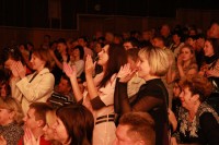 В Кременчуге 30 джигитов из Кутаиси танцевали с мечами, метали ножи и даже исполнили... гопак (ФОТО)