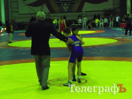 Стартовал чемпионат Украины по греко-римской борьбе