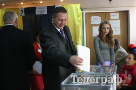 Геннадий Остапец уже проголосовал