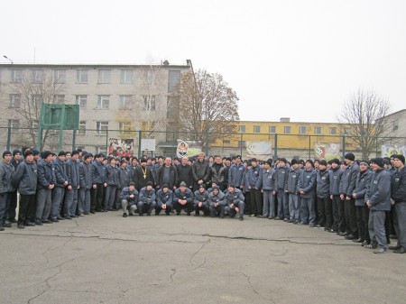 Воспитанников кременчугской колонии после освобождения обеспечат трудоустройством и временным жильем